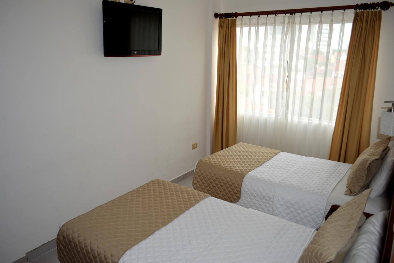 Premium Suites Business Aparthotel Equipetrol 산타 크루즈 드 라 시에라 객실 사진